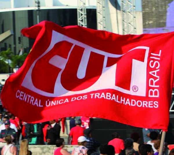 Resolução da CUT sobre crise política no Brasil